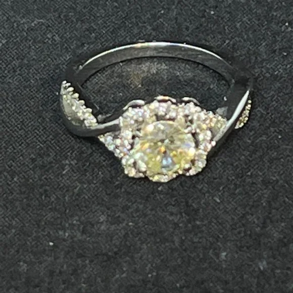 Silver Tone Clear Glass Statement Ring 6 1/2 (R269) - Picture 6 of 7